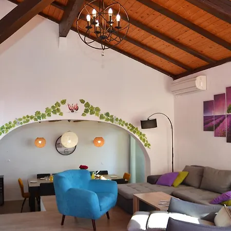 Karaber Villa