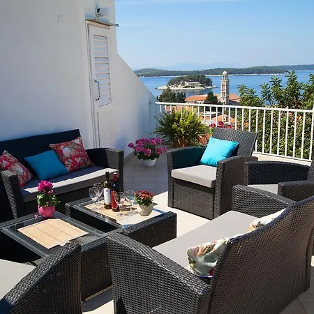 Vila Karaber Hvar Town