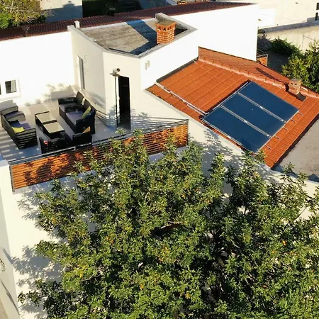 Karaber * フヴァル